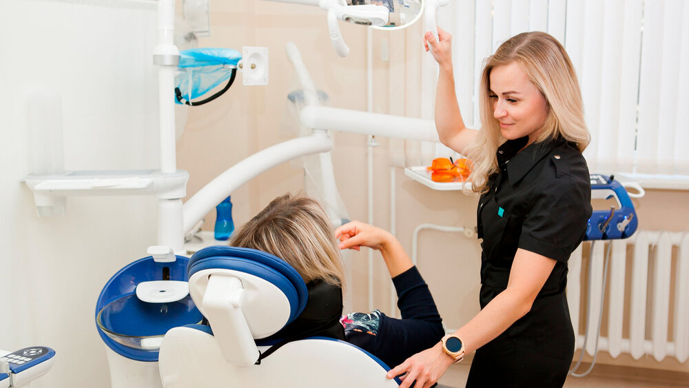 Britische Zahnärztin gehandelt Patientin.