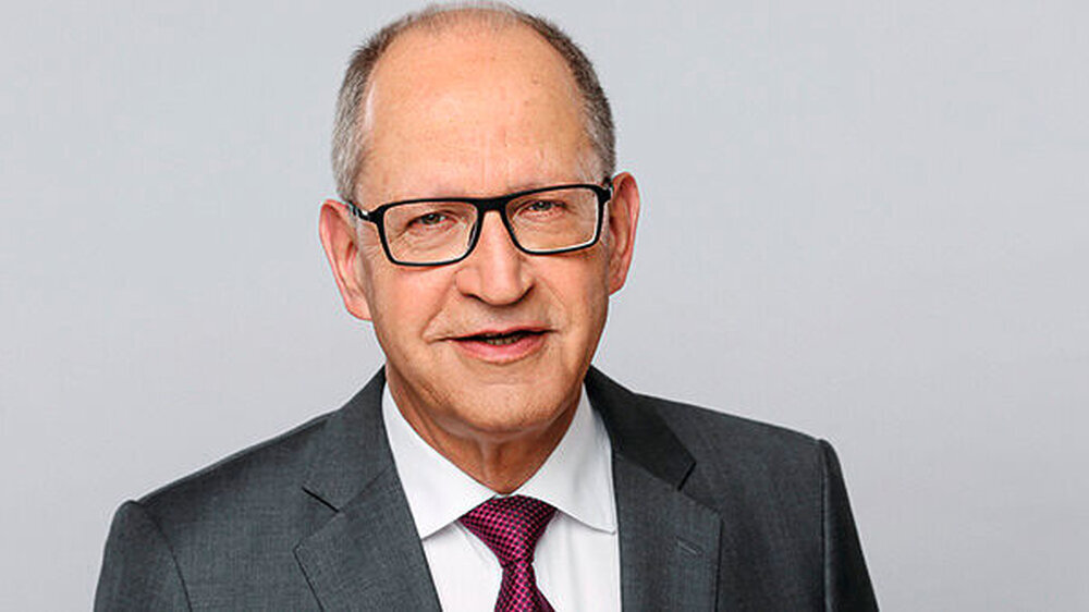 Dr. Peter Engel spricht sich für eine Neuorientierung der Kammer aus.
