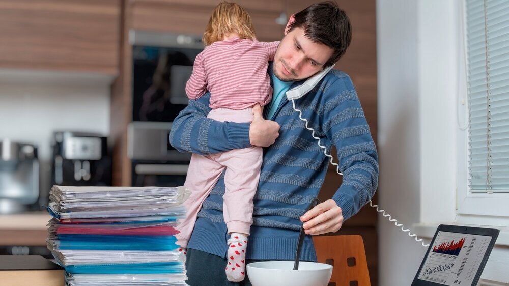 Eltern Vater Stress Belastung Homeoffice Eltern Vater Stress Belastung Homeoffice