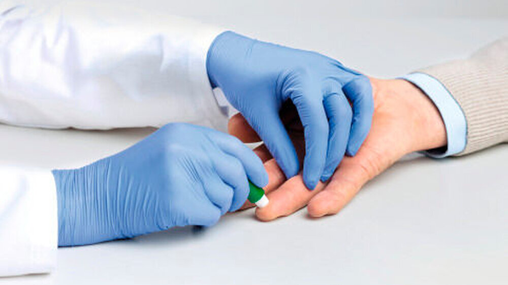 Mit einem Schnelltest kann bestimmt werden, wie hoch das Risiko ist, als COPD-Patient an einem genetisch bedingten Alpha-1-Antitrypsinmangel (AATM) zu leiden. |