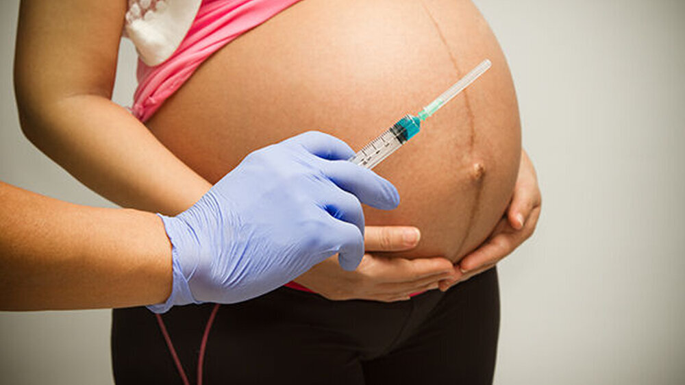 Der Schweregrad der Erkrankung der Schwangeren scheint sich laut einer neuen Studie stark verschlechtert zu haben: 24 Prozent der in der ersten Welle eingewiesenen Frauen in Großbritannien hatten eine mittelschwere oder schwere Erkrankung, verglichen mit