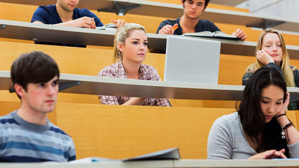 Studierende im Hörsaal