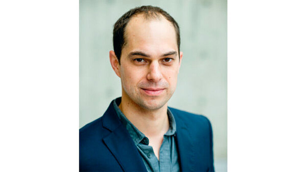 Prof. Dr. Dr. Stefan Listl, Universitätsklinikum Heidelberg, Sektion Translationale Gesundheitsökonomie, Poliklinik für Zahnerhaltungskunde, ist Projektleiter von Dent@Prevent.