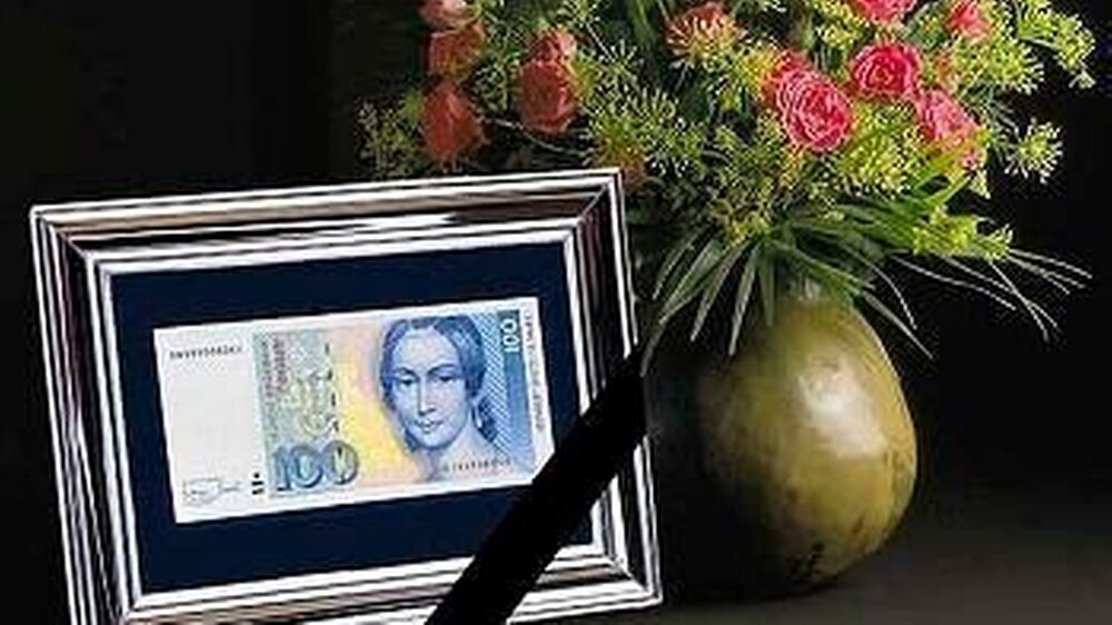 Lebwohl, Clara – für die Deutsche Mark hat es sich ausgezahlt.