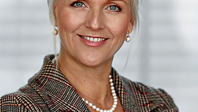 Dr. Angelika Brandl-Riedel, Schatzmeisterin DÄB