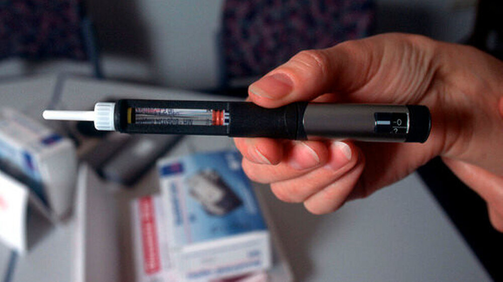 Mit dem Insulin-Pen können sich Diabetiker selbst Insulin spritzen. Forscher haben nun entdeckt, dass eine bestimmte Hormonkombination die körpereigene Insulinausschüttung anregt.