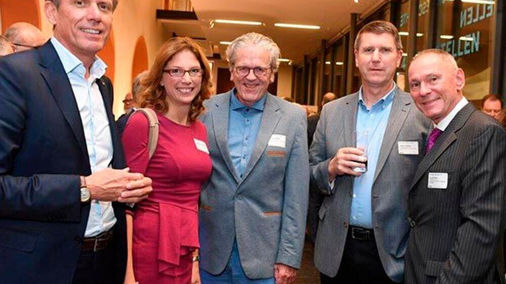 Von links nach rechts: Dr. Wilfried Woop, Präsident der Landeszahnärztekammer Rheinland-Pfalz, Sabine Bätzing-LIchtenthäler, Gesundheitsministerin RLP, Dr. Peter Mohr, Vizepräsident LZK RLP, Dr. Jürgen Hoffart, Hauptgeschäftsführer Landesärzteka