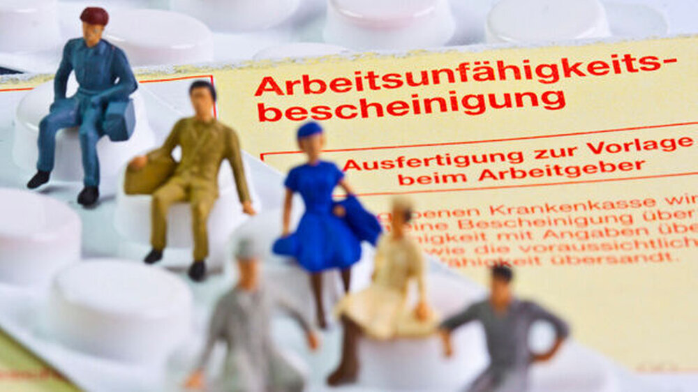 Ein kranker Arbeitnehmer ist nicht verpflichtet zum Personalgespräch im Betrieb zu erscheinen. Das hat das Bundesarbeitsgericht entschieden.