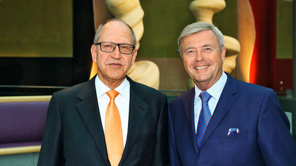 Dr. Peter Engel, Präsident der BZÄK (li) und Dr. Wolfgang Eßer, Vorsitzender des Vorstands der KZBV |