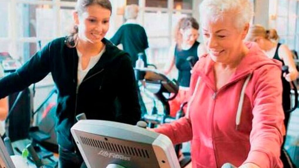 Sport hält fit. Wer dafür regelmäßig ins Fitness-Studio geht, hat aber nicht nur seinen inneren Schweinehund im Griff, sondern vor allem eins: Geld.