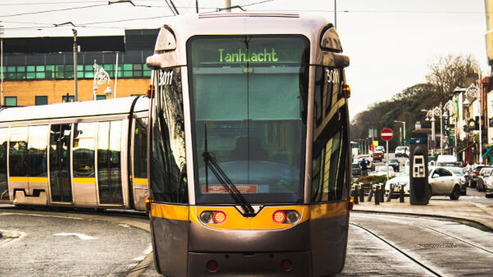 Für die Studie wurde die bauartbedingte Störung der Übertragungsdaten in der Dubliner Tramlinie Luas des Betreibers Transdev untersucht, die laut Autoren ähnliche Modelle in ganz Europa im Einsatz hat.