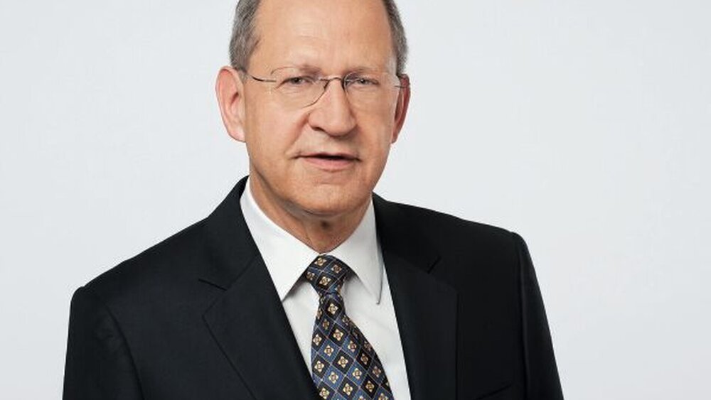 Dr. Peter Engel Präsident der Bundeszahnärztekammer |