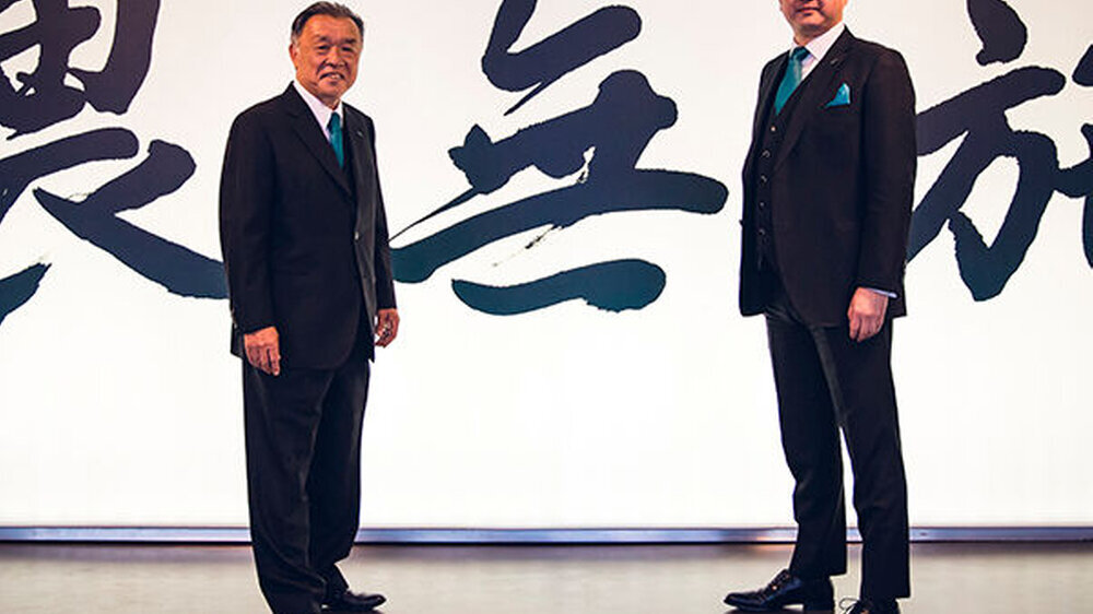 Die GC International AG mit Sitz im schweizerischen Luzern hat Dr. Kiyotaka Nakao (r.) offiziell zum Präsident und Chief Executive Officer ernannt. Dr. Kiyotaka Nakao folgt auf Makoto Nakao (l.), der das weltweit agierende Familienunternehmen 42 Jahre la
