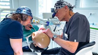 Dr. David Thorburn, Past-Präsident der American Academy of Gold Foil Operators (AAGFO)