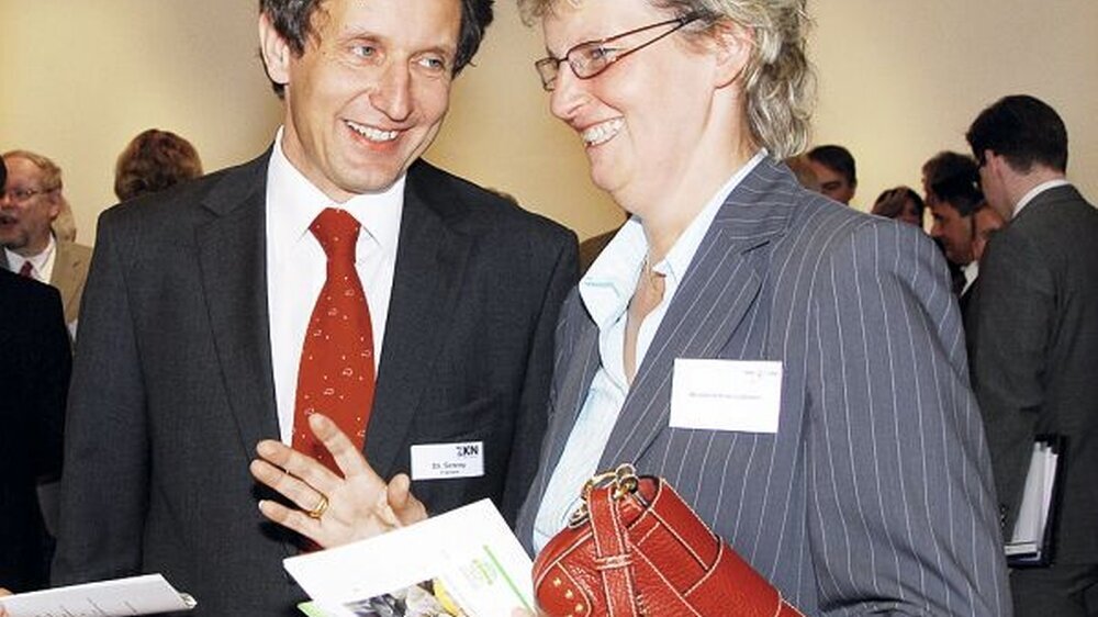 Grund zur Freude: Dr. Michael Sereny und Mechthild Ross-Luttmann