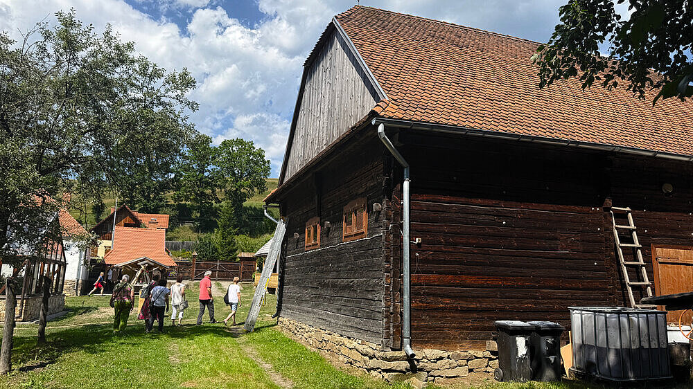 HDZ-Förderprojekt: Außengelände der Waldschule in Rumänien.