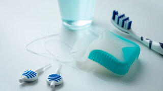 Zahnbürste, Interdentalbürsten, Zahnseide