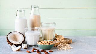 Vegan Milchalternativen auf Basis pflanzlicher Proteine