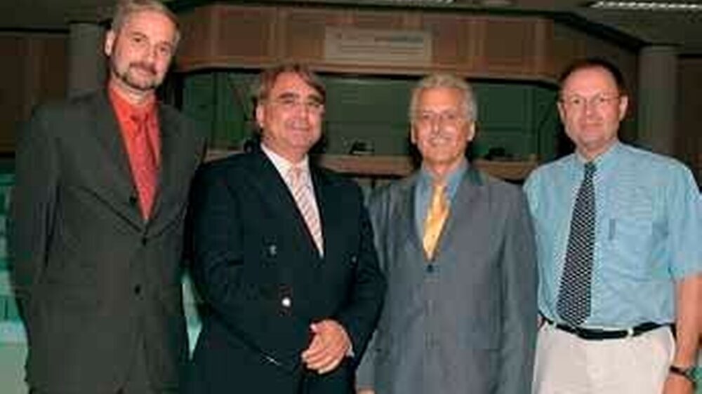 Prof. Dr. Schulte, IZZ-Leiter Johannes Clausen, Dr. Noll und Dr. Lenke (v.l.n.r.) freuten sich über den Zuspruch der Journalisten.