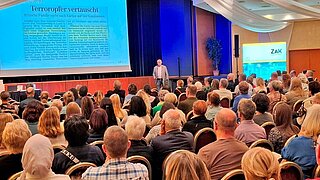 Mehr als 700 Zahnärztinnen, Zahnärzte und ihre Praxisteams kamen vergangenes Wochenende zu den 33. Fortbildungstagen der Zahnärztekammer Sachsen-Anhalt nach Wernigerode.