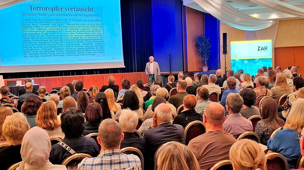 Mehr als 700 Zahnärztinnen, Zahnärzte und ihre Praxisteams kamen vergangenes Wochenende zu den 33. Fortbildungstagen der Zahnärztekammer Sachsen-Anhalt nach Wernigerode.