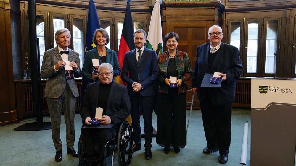 Verleihung Bundesverdienstkreuz 26.1. Dresden Nitschke Verleihung Bundesverdienstkreuz 26.1. Dresden Nitschke
