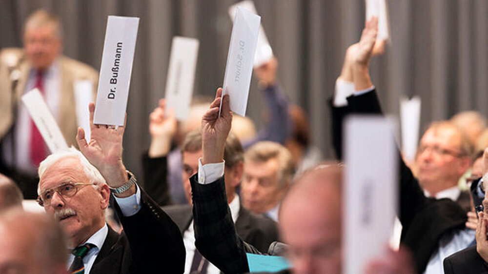Klare Positionierung: Die Delegierten lehnten die erleichterte Teilnahme von MVZ an der zahnmedizinischen Versorgung im Rahmen der GKV ab.