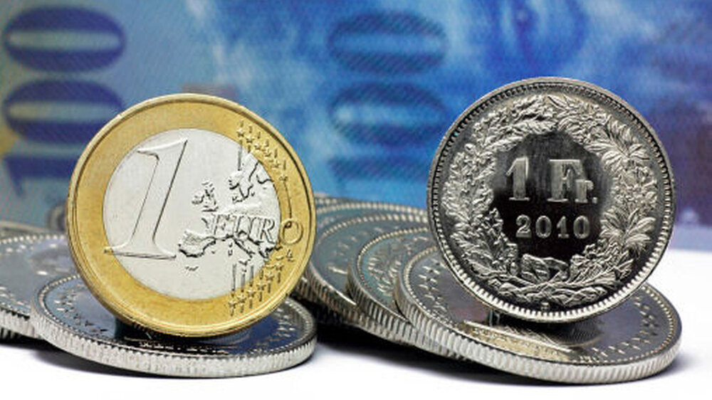 Eins zu eins: Durch die Abwertung des Schweizer Franken bekommt man jetzt für einen Euro – statt 1,20 Franken – nur noch einen Franken.
