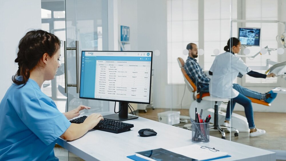 ZFA am Computer Verwaltung