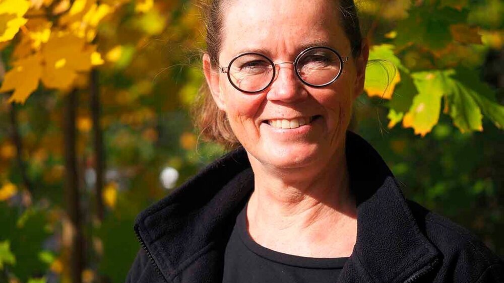 Prof. Dr. Carolina Ganß ist seit 10/2022 Leiterin der Sektion Kariologie des Alterns an der Poliklinik für Zahnerhaltung der Philipps-Uni- versität Marburg und des Universitäts- klinikums Gießen und Marburg. Sie ist zudem Executive Board Member der E