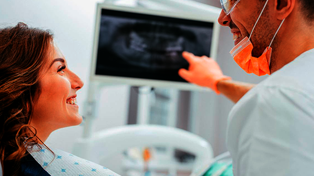 Zahnärzte und Patienten sind dankbar für die gute Qualität des dentaltrade Zahnersatzes.