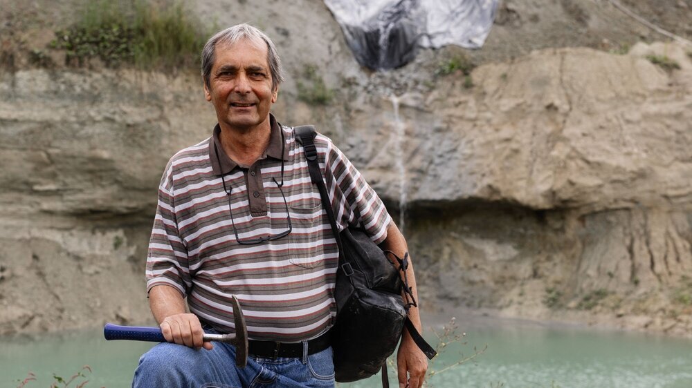 Dr. Manfred Schmid bei den Ausgrabungen in der Grube Hammerschmiede