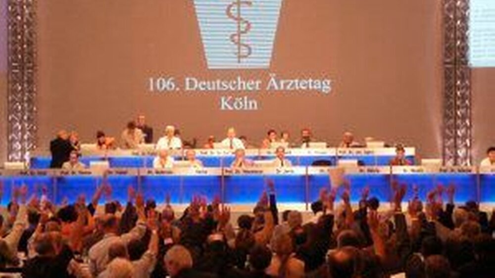 Die eigentliche Arbeit fand an den kommenden Tagen statt – bei den Plenumssitzungen im Gürzenich.