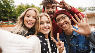Teenager-clique Jugendliche
