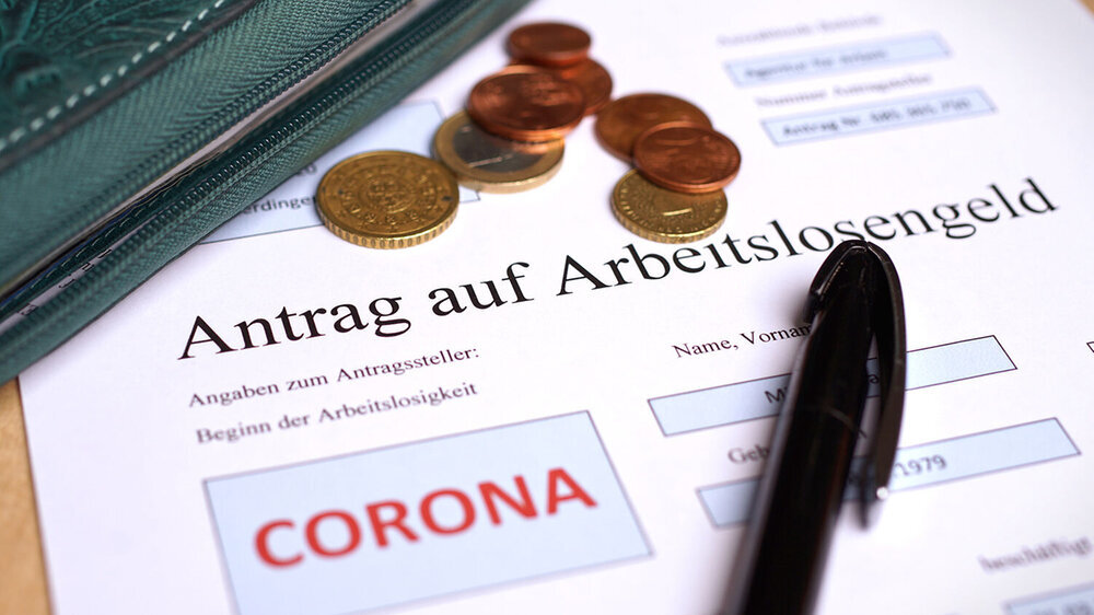 Die Coronakrise hinterlässt laut Bundeszahnärztekammer auch in den Zahnarztpraxen deutliche Spuren. Auch mit Jahresbeginn habe sich die Lage für ZFA kaum entspannt.