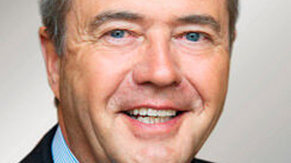Dr. Wolfgang Esser |