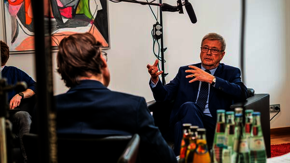 Der KZBV-Vorsitzende Dr. Wolfgang Eßer während der Dreharbeiten zu den Videos (Über den Link gelangen Sie zum ersten Video)*