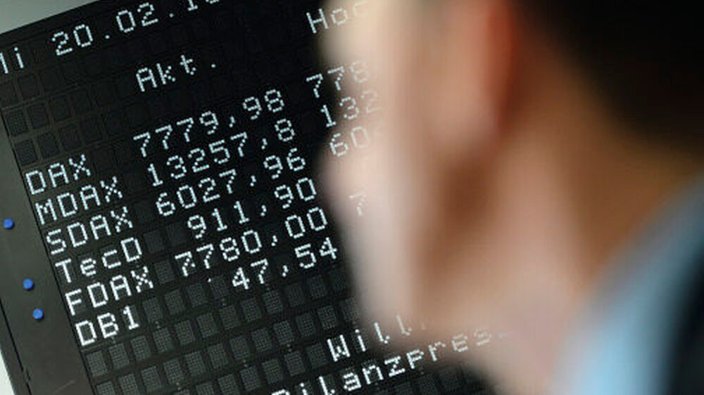 Aktien, Index-Fonds oder Bankauszahlpläne sind nur einige der Möglichkeiten, sich einen Zusatz bei der Altersversorgung zu verschaffen.