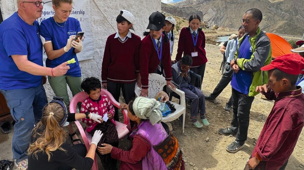 Der Verein Ladakhpartners bei Hilfseinsatz im Himalaya 2025.