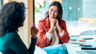 Frauen im Gespräch, Erwerbsleben, Büro