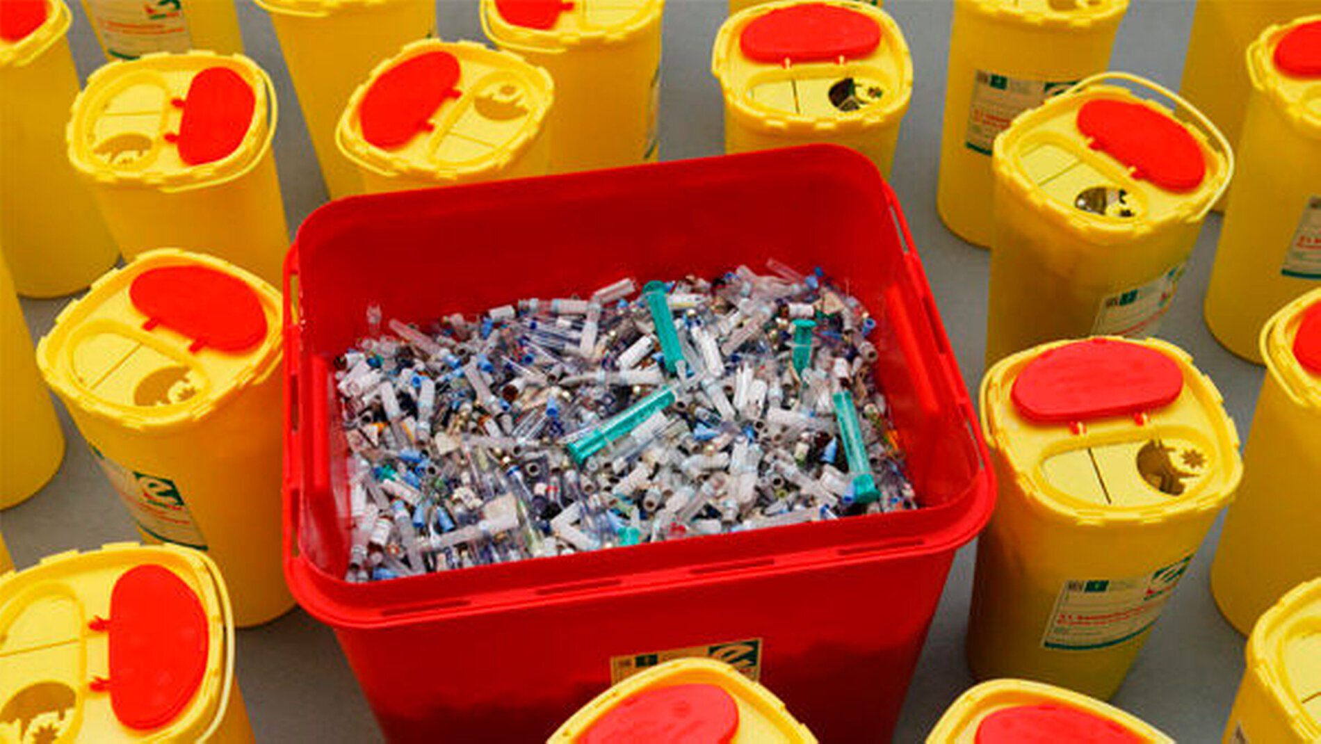 Scharfe und spitze Gegenstände richtig