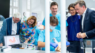 Universitätsmedizin Halle: Neuer Phantomsimulationssaal eingerichtet