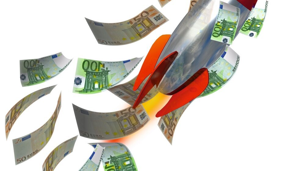 euro money earnings success investemens missile - 3d rendering Wachstumsrakete Booster Geld