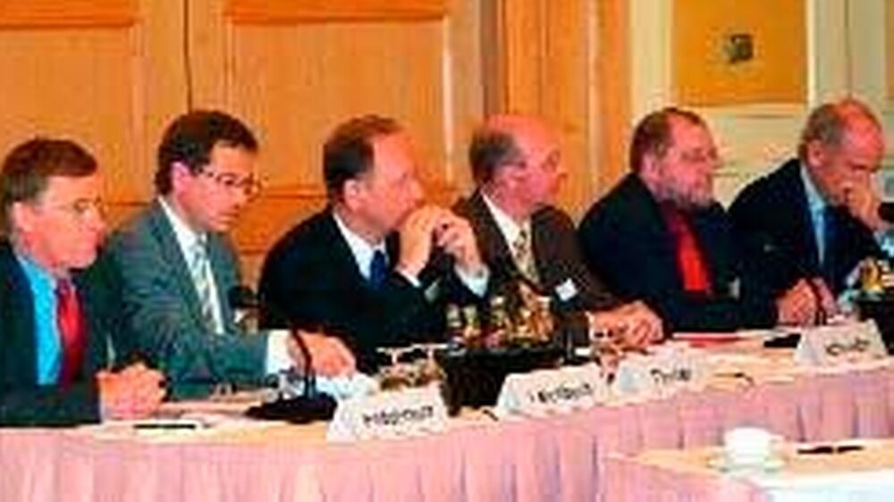 Beklagten die Kommunikationspannen des GMG: Dr. Jürgen Fedderwitz, Dr. Volker Laienbach, Dr. Eckart Fiedler, Prof. Dr. Günther Schneider, Franz Knieps und Prof. Dr. Eberhard Wille (v.l.n.r.)