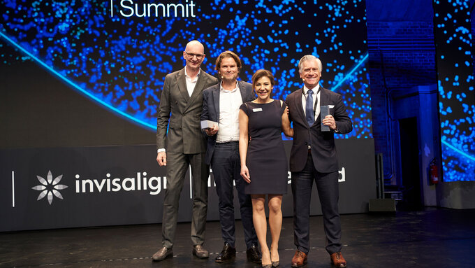 256354-flexible-1900.jpg 256354-flexible-1900.jpg