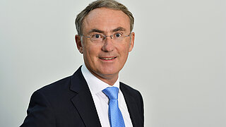 Prof. Dr. Christoph Straub, Vorstandschef der Barmer