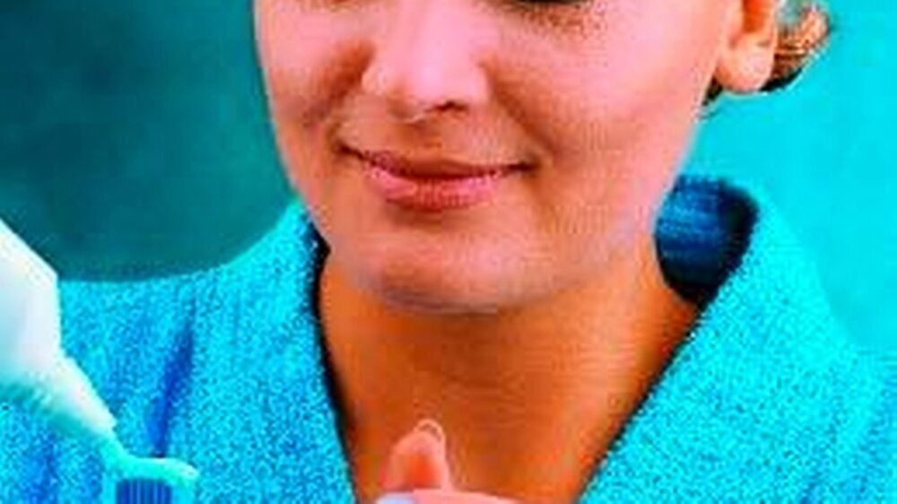 Offensive für die Praxis: „Eine regelmäßige und konsequente Mundhygiene ist zwar nicht alles, aber alles ist nichts ohne regelmäßige und konsequente Mundhygiene“, betont der FVDZ in seiner Replik auf die Kritik am Präventionsmodell Schweiz.