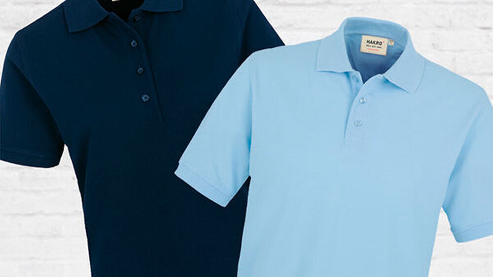 Für Damen und Herren gibt es jetzt das extrem strapazierfähige Poloshirt von Hakro bei Beycodent Praxisfashion.