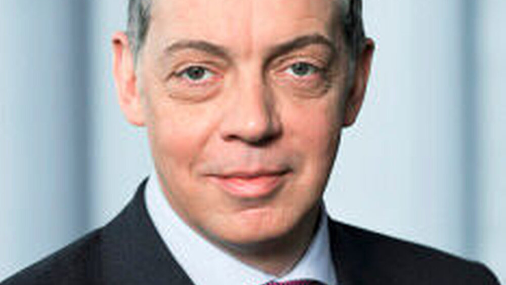 und Harald Felzen (Ressort Privatkunden) |