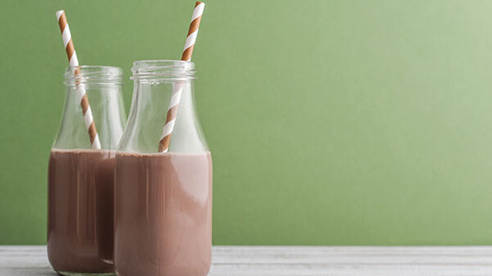 "Viele Schulkinder nehmen über den Kakao jeden Tag mehr als sieben Stück Würfelzucker zu sich", kritisiert auch die Verbraucherschutzorganisation foodwatch.